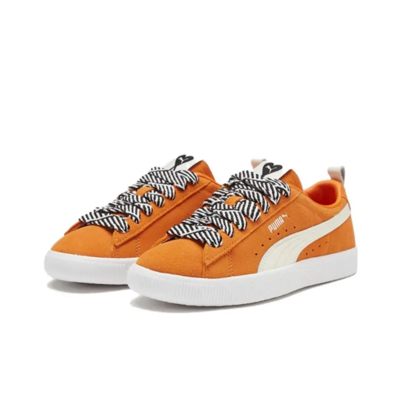 PUMA X AMI Suede Vintage 'Jaffa Orange' Sneakers-2