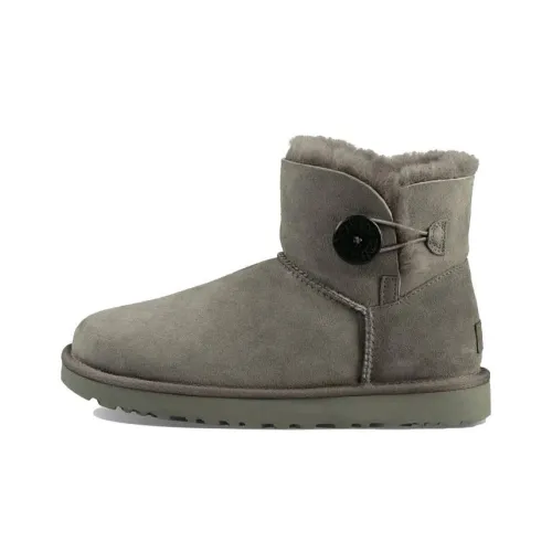 Female UGG Bailey Snow boots