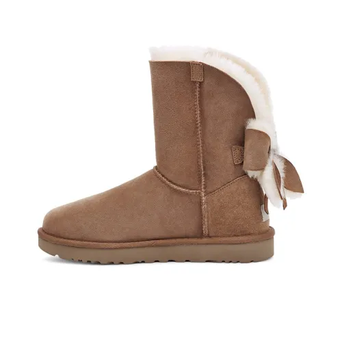 UGG CLASSIC SHORT Snow Boots Women's Chestnut Brown