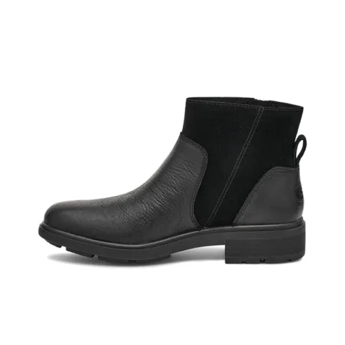 UGG Chelsea Boot Women's Mid-Top Black