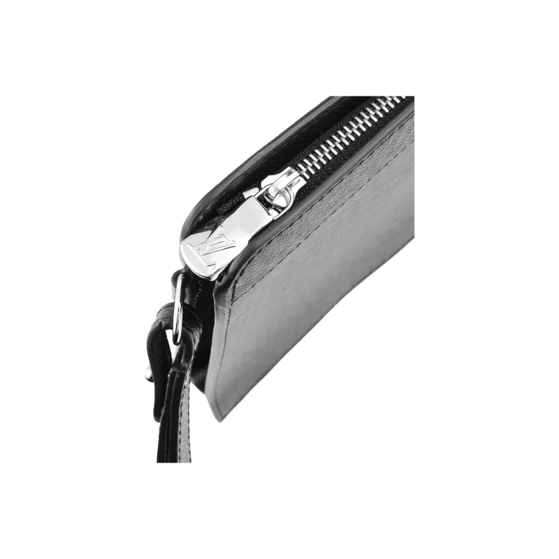 LOUIS VUITTON Taïga Cow Leather Clutch Regular Men's Black-5