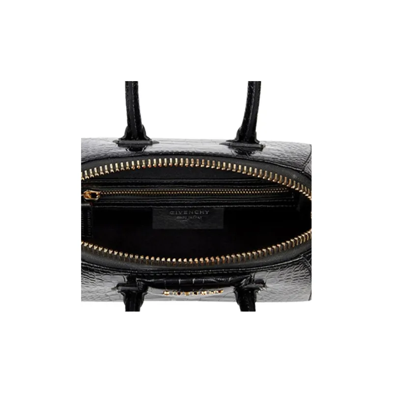 Givenchy Antigona Handbags-4