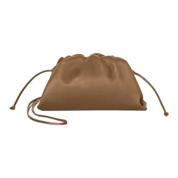 Bottega Veneta The Pouch 20 Butter Calf Camel