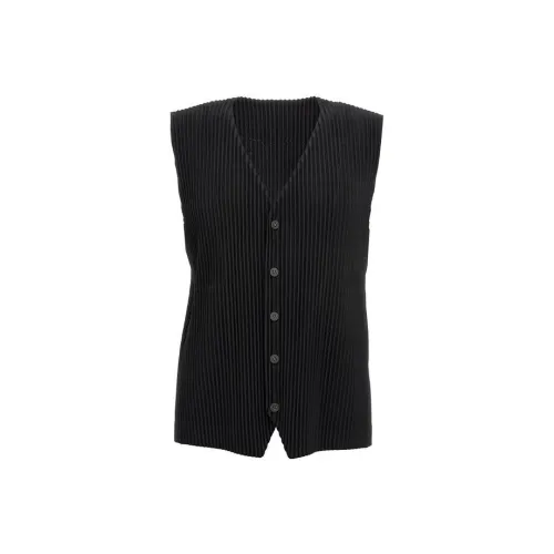 ISSEY MIYAKE Vests Men Black