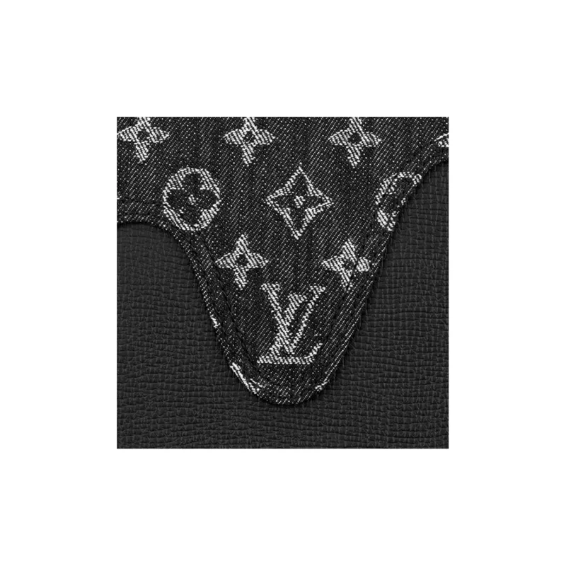 LOUIS VUITTON X Nigo Besace Tokyo Monogram Black-4