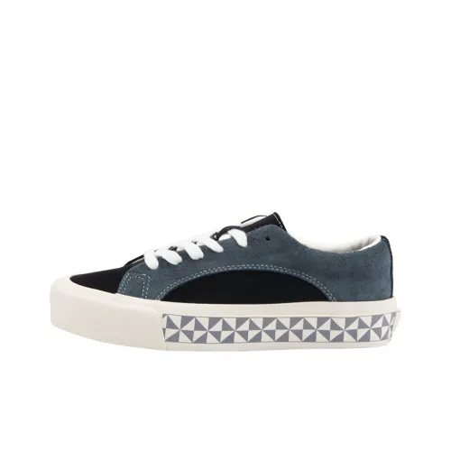 WANSWER Slip-Resistant Cushioning Impact Resistance Wear-Resistant Support Low-Top Skateboard Shoes Unisex Blue Black