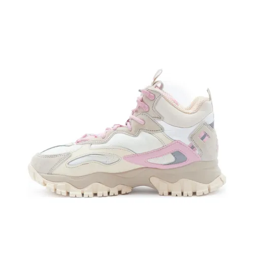 FILA RAY TRACER TR 2 Cushioned Slip Resistant Low Top Dad Women's Ecru