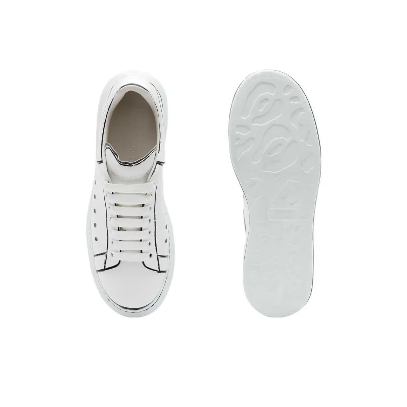 Alexander McQueen Oversized White Black Outline-5
