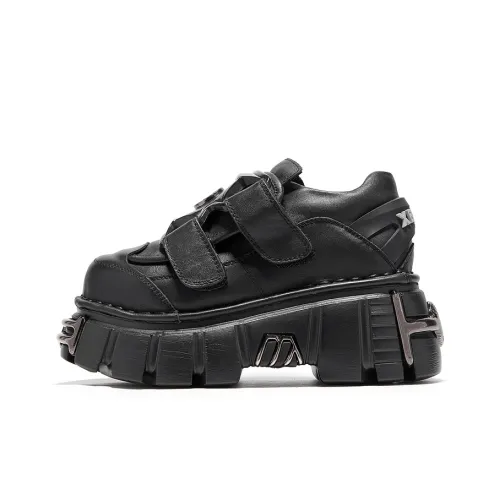XB ITER Loafers Women's Black