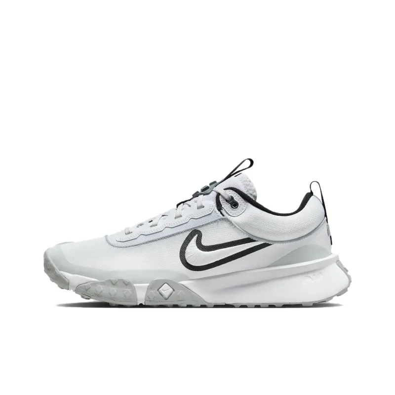 Nike Air Diamond Varsity Turf 'White Black'-0