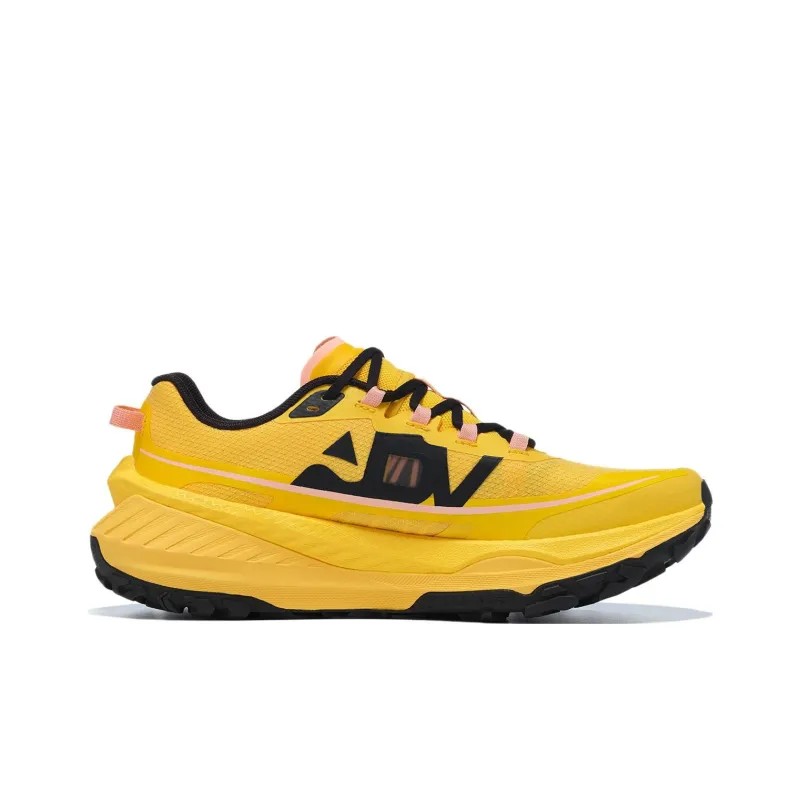LiNing Cushioning Slip Resistant And Abrasion Resistant Low Top Casual Trail Running Shoes Women's Yellow-1