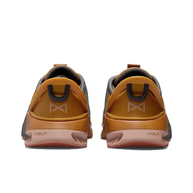 Nike Metcon 9 Flyease Campfire Orange-3