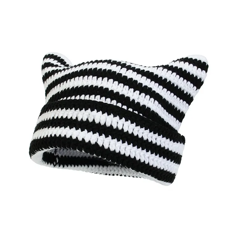 FREE RABBITⅡ Yarn Beanies Unisex-1