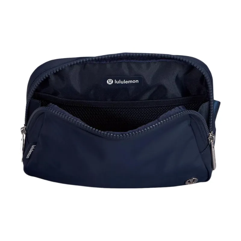 Lululemon Everywhere Nylon Fanny Pack Large Size Women's Marine Blue-4