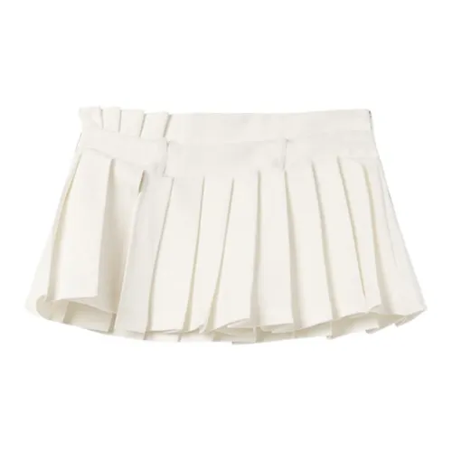 A head of Agua Casual Short Skirts Women's White