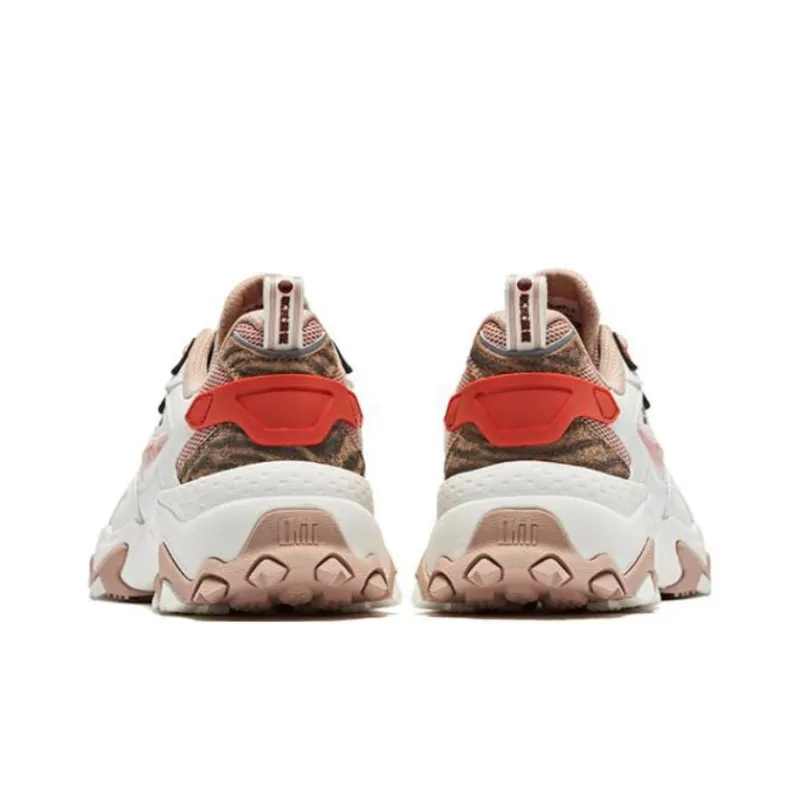 QIAODAN Anti Slip And Wear Resistant Lightweight Low Top Running Shoes Men's Beige Orange-2