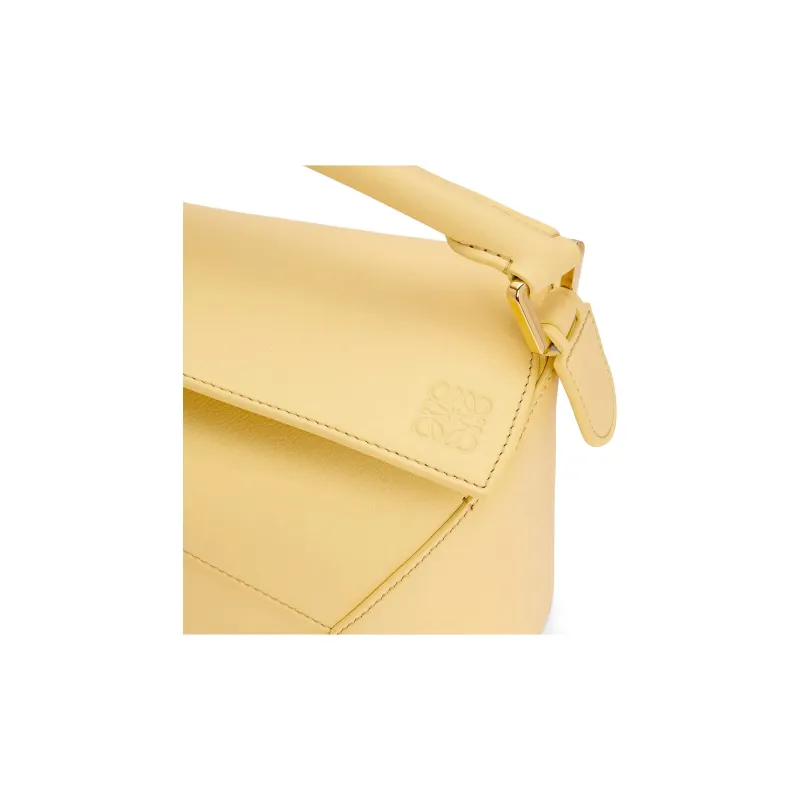 LOEWE Puzzle Cow Leather Handbag, Shoulder Bag, Crossbody Bag Trumpets Women's Vanilla-6