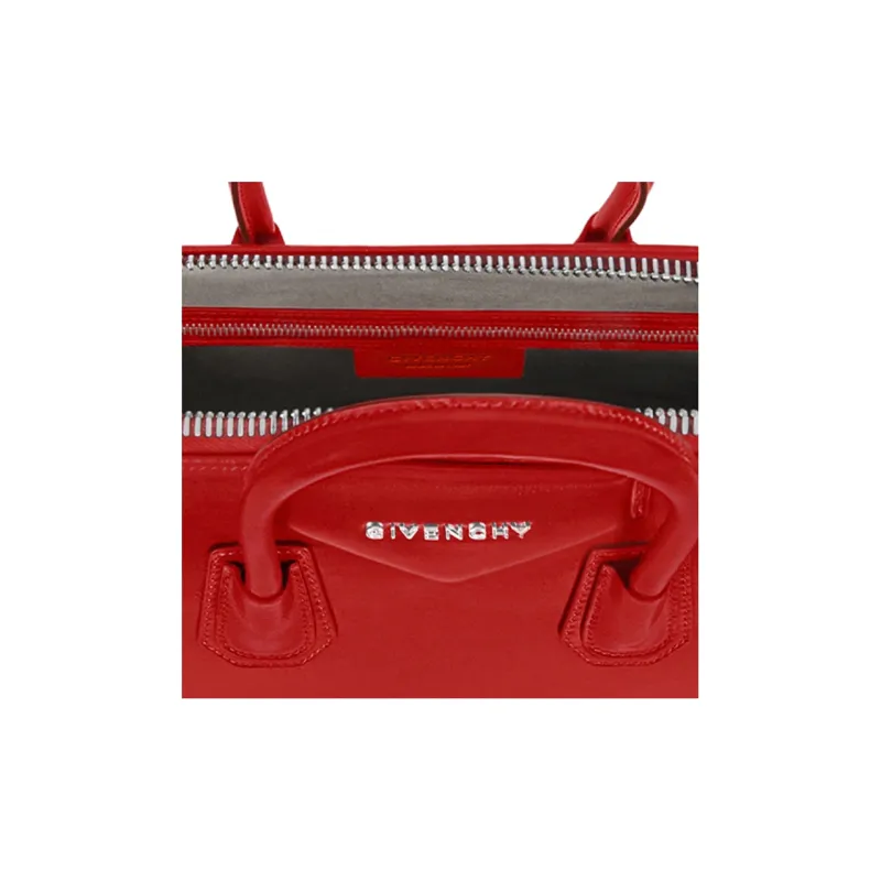 Givenchy Antigona Handbags-4
