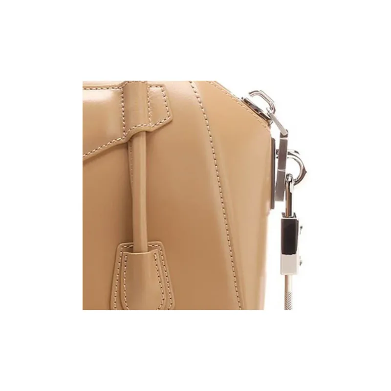Givenchy Antigona Handbags-3