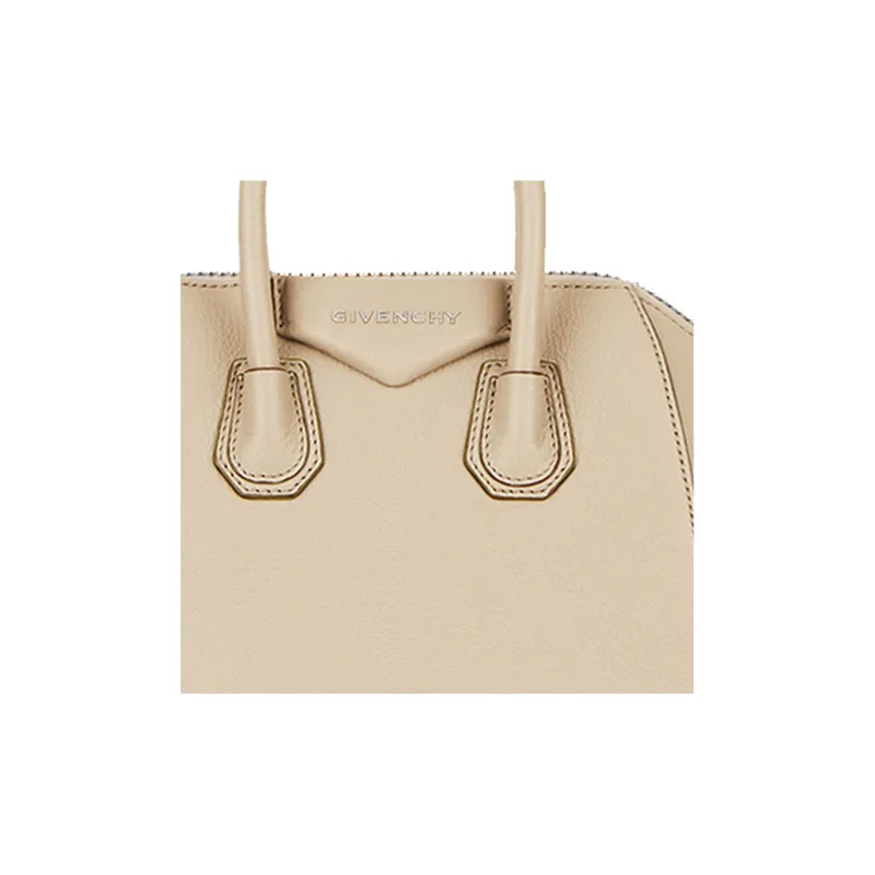 Givenchy Antigona Handbags-4