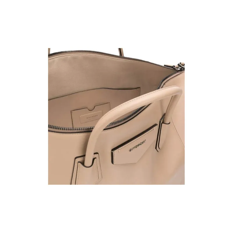 Givenchy Antigona Handbags-3