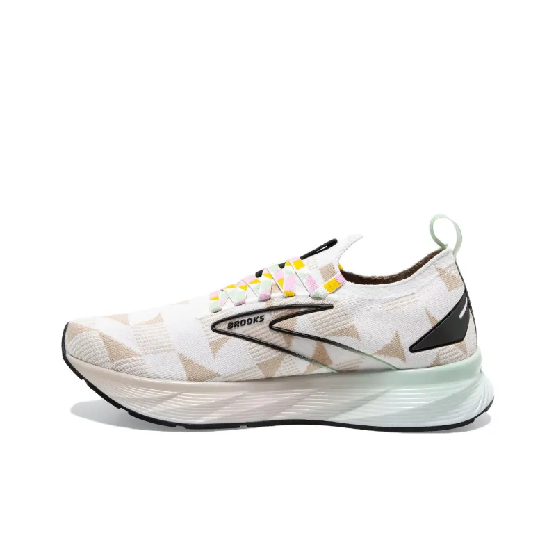 Brooks Women's Levitate StealthFit 6 'Checkered - White Silver Lining'-0
