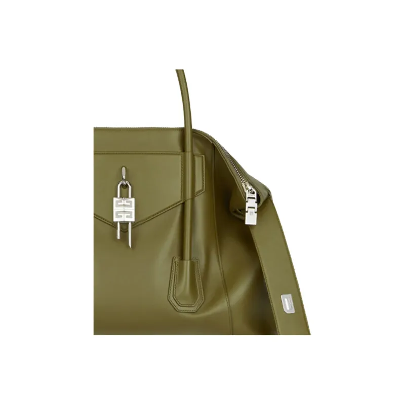 Givenchy Antigona Handbags-4