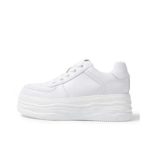 STEVE MADDEN Casual Shoes Women's Low-Top White