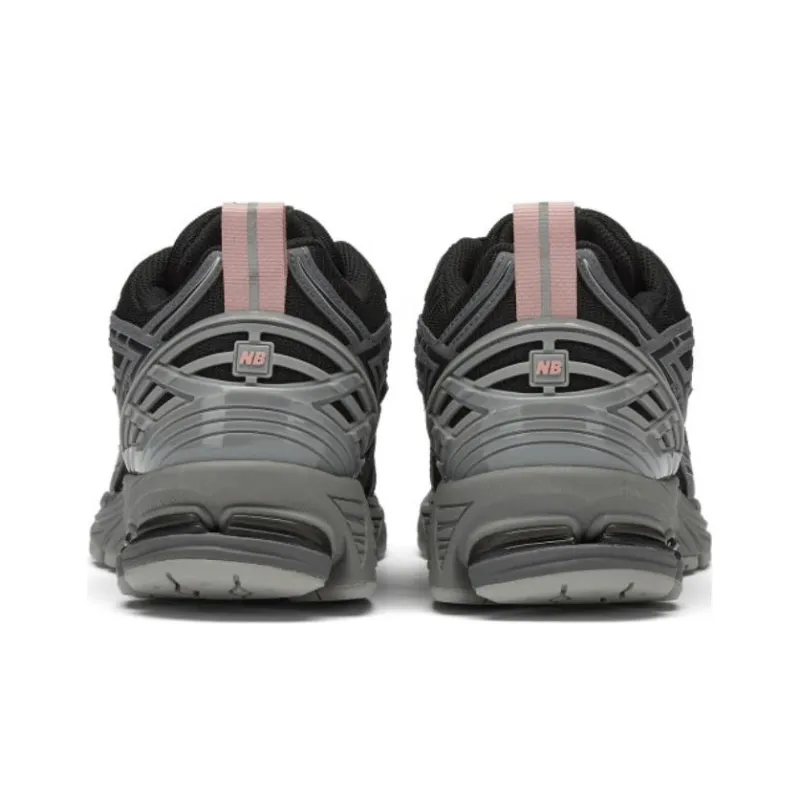 New Balance 1906R Black Pink Moon-4