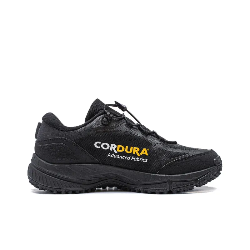 LiNing Slip Resistant Low Top Water Repellent Technology Running Shoes Men's Black-1