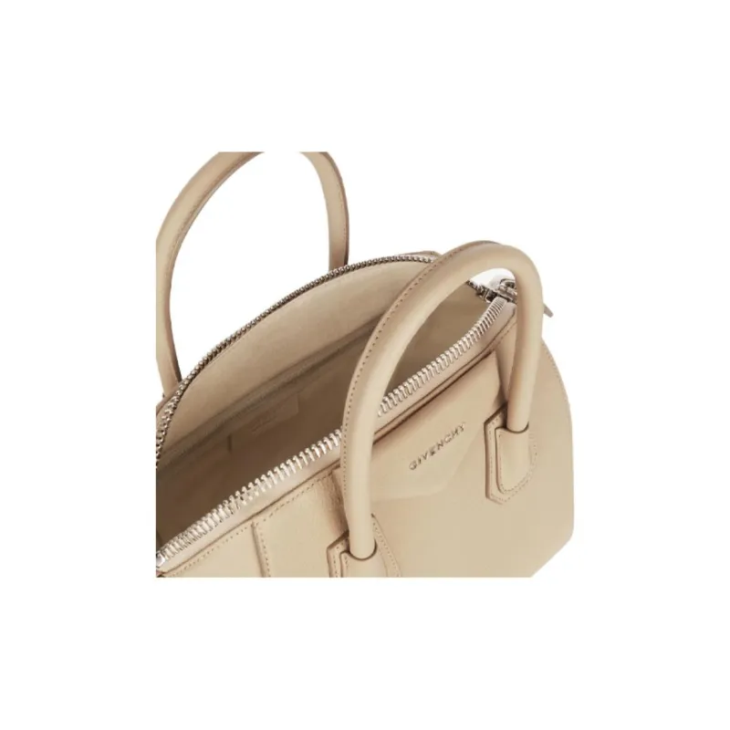 Givenchy Antigona Handbags-3