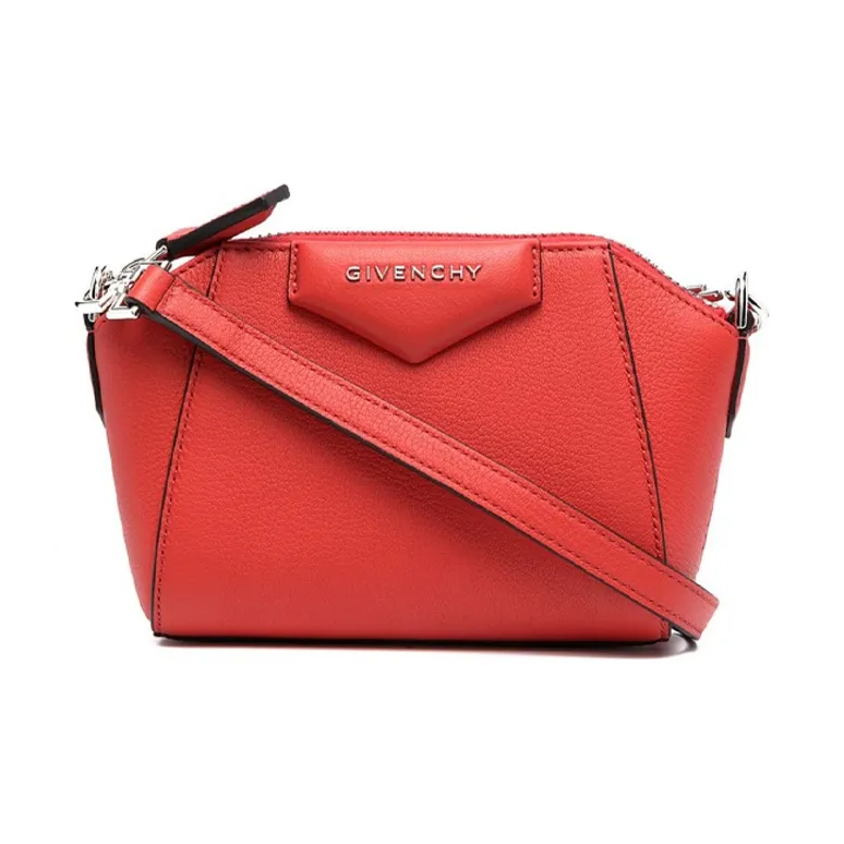 Givenchy Antigona Shoulder Bags-0