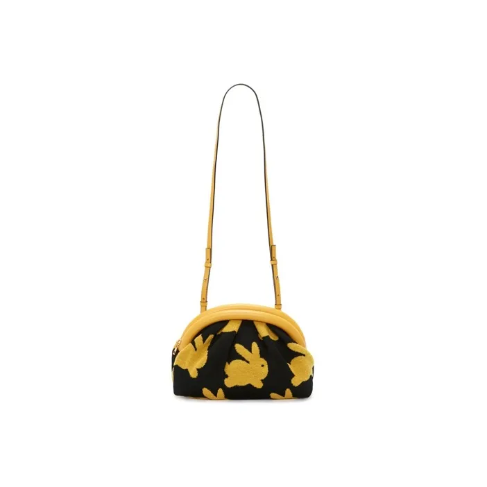 JW Anderson Bumper Patterned-intarsia Knit Clutch Bag-4