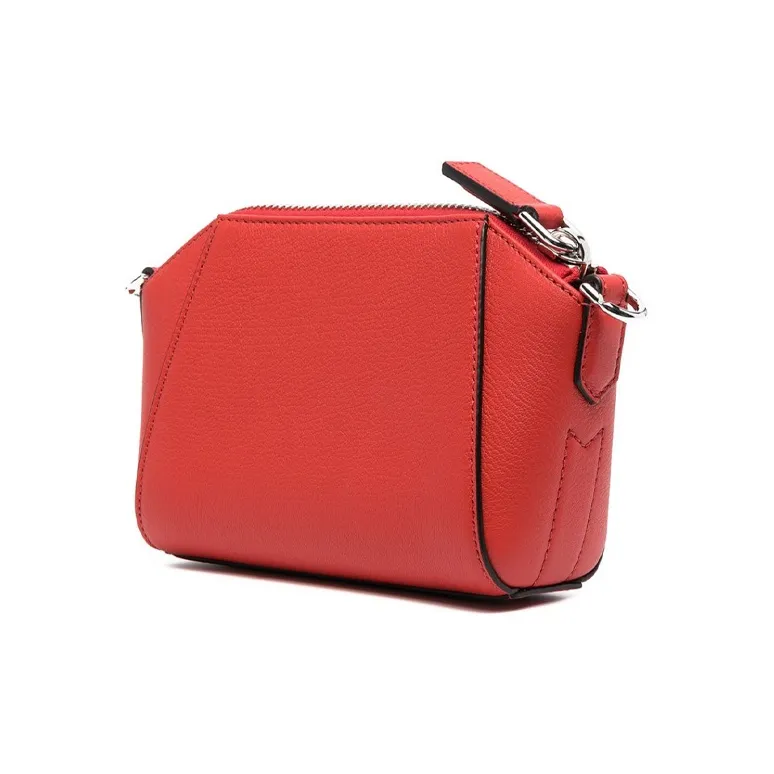Givenchy Antigona Shoulder Bags-1