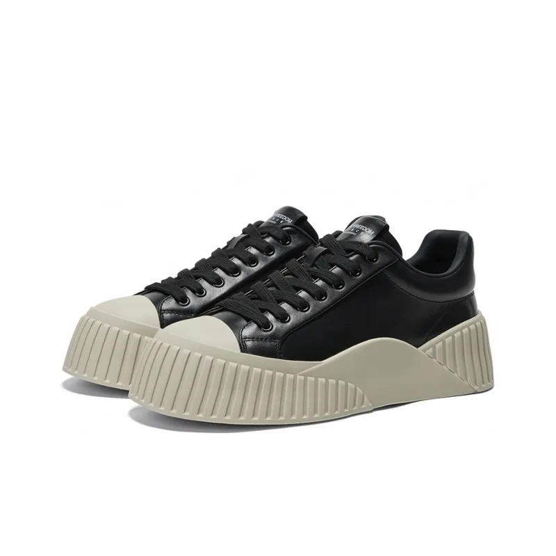 GG CC Skateboard Shoes Women's Low Top Black/Ecru-6