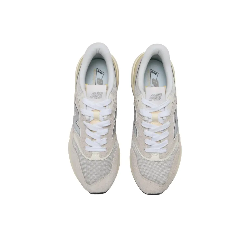 New Balance 997R Cream-3
