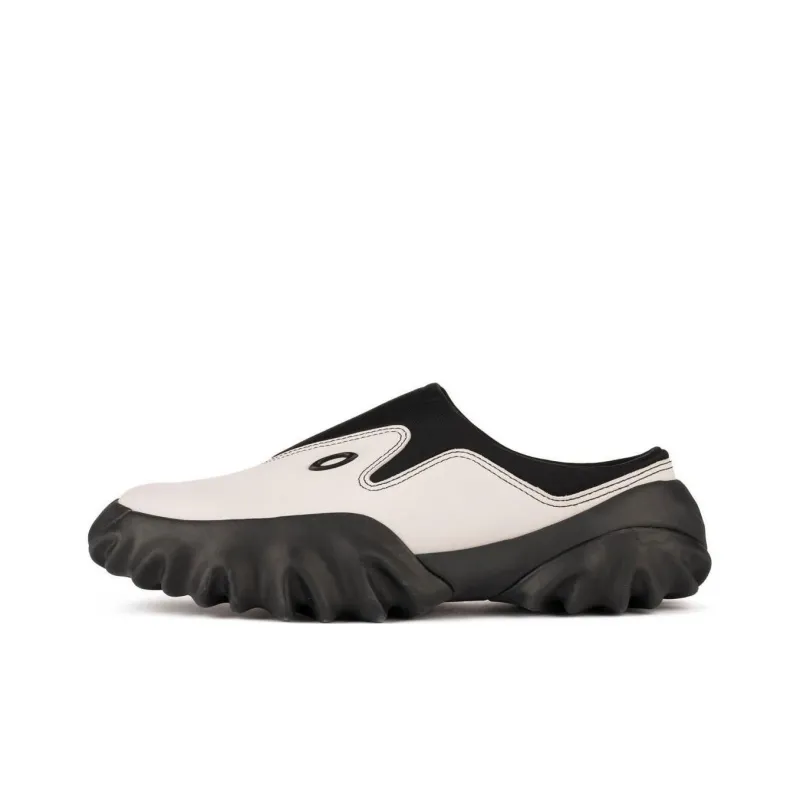 SSENSE CHOP SAW MULE x Oakley Factory Team Durable Breathable Low Top Casual Shoes Unisex Beige-0
