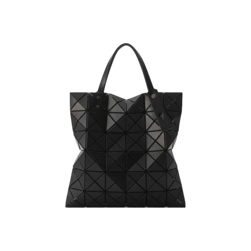 ISSEY MIYAKE Handbags