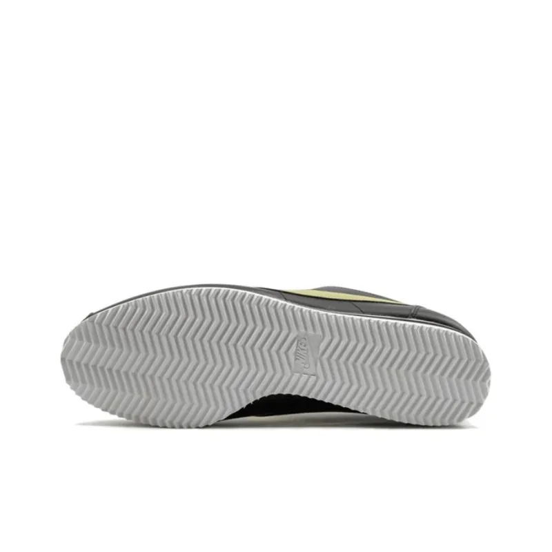 Nike Classic Cortez Black Metallic Gold-3