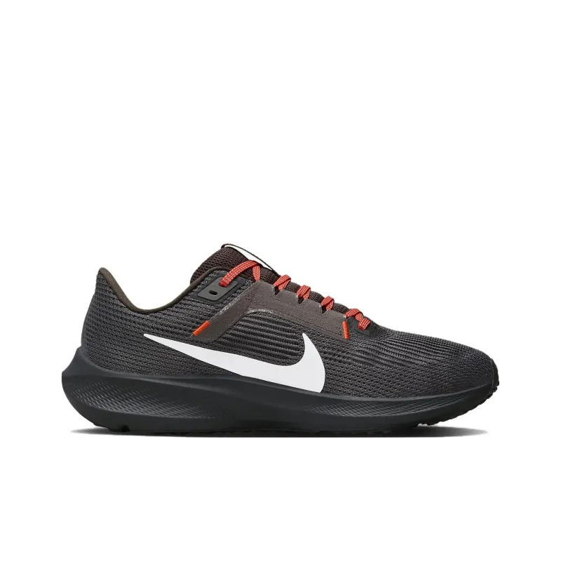 Nike Pegasus 40 Cleveland Browns-1