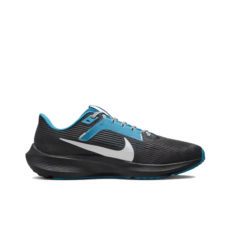 Nike Pegasus 40 Carolina Panthers-1