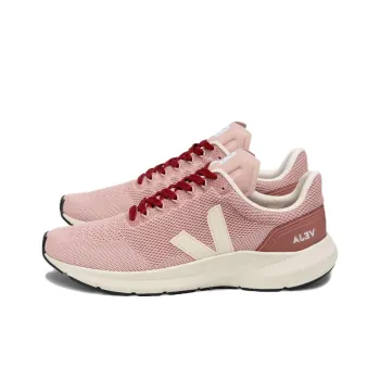 VEJA Marlin Low-top Sneakers