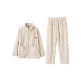 224D02W Apricot
