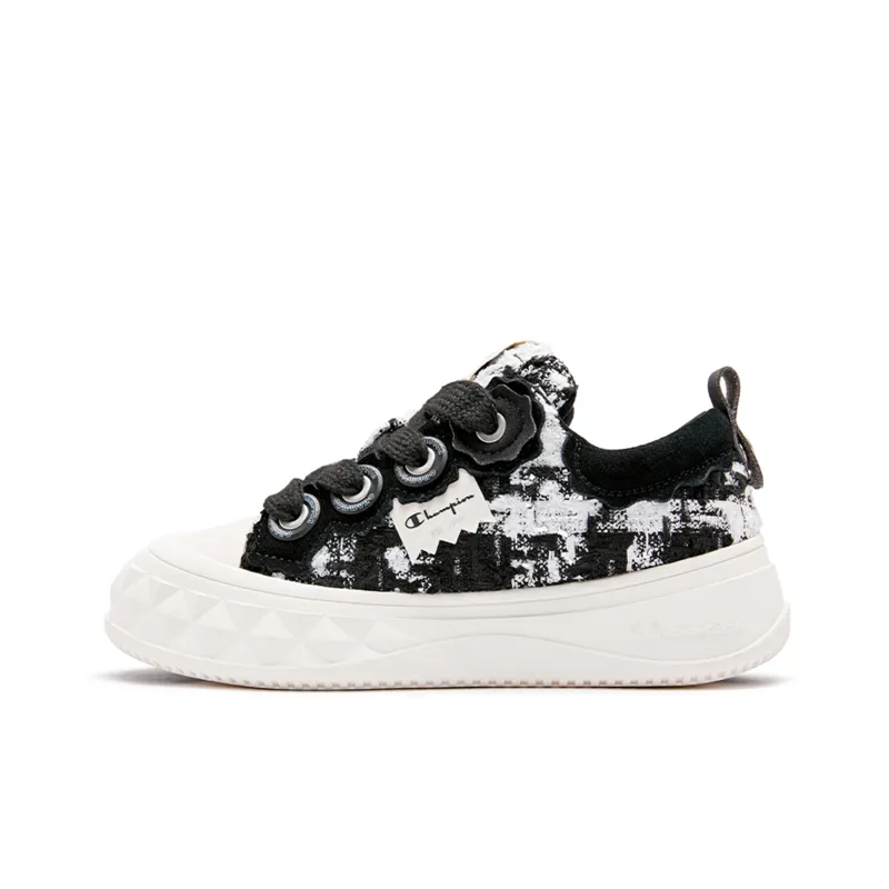 Champion Anti Slip Wear Resistant Low Top Skateboard Shoes Women's Black-0