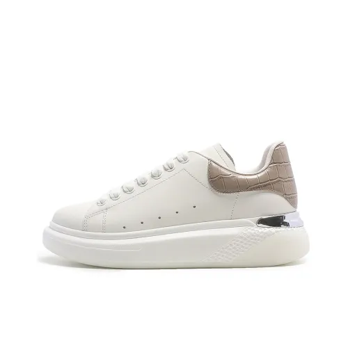 CERRUTI 1881 Skateboard Shoes Women's Low-Top White