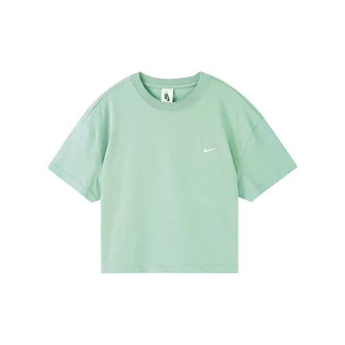 Nike Crop Tops Women's Matcha Green