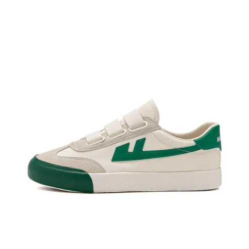PUMA Basket VTG low-top sneakers Nude