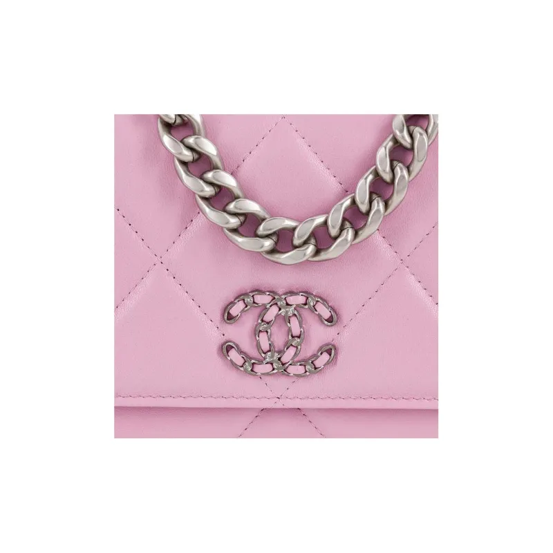 CHANEL Lambskin Handbag, Shoulder Bag, Crossbody Bag Women's Pink-4