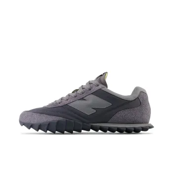New Balance RC30 Blacktop Magnet