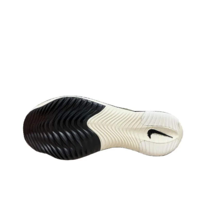 Nike Streakfly Black Metallic Gold Grain-5